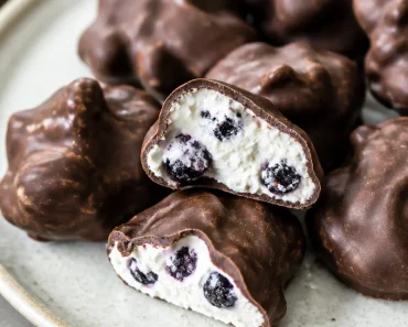 Blueberry Yogurt Clusters Blueberry Yogurt Clusters