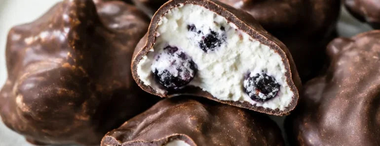 Blueberry Yogurt Clusters