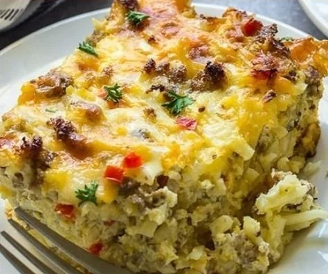 Cheesy Sausage Hash Brown Breakfast Casserole